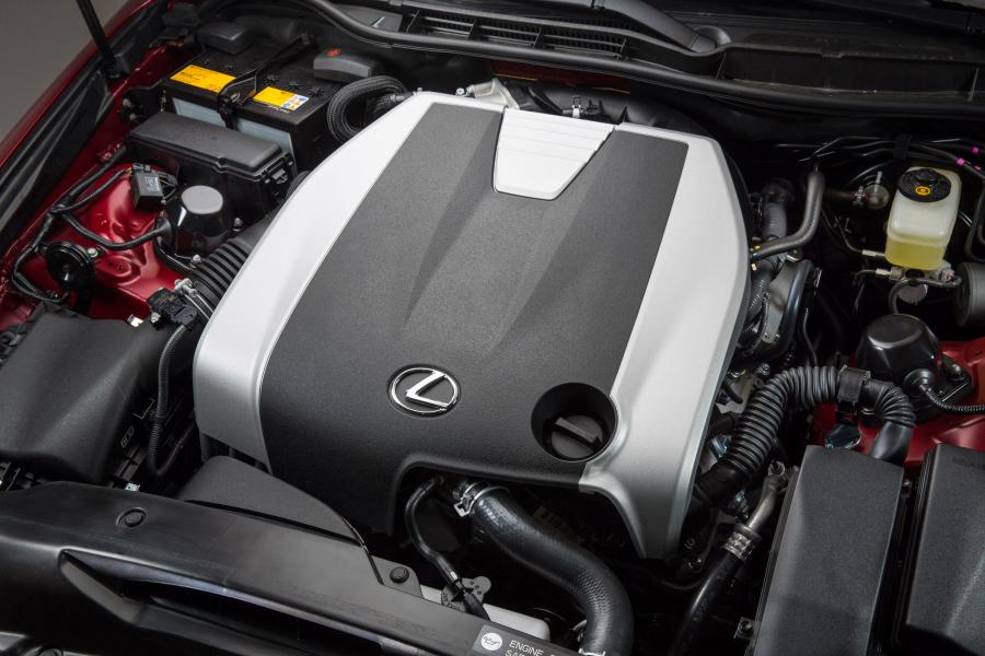  Lexus IS200t F-Sport 2015 года  (фото 16 из 52)